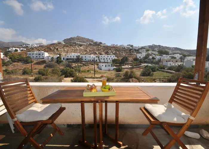 Mata بيت ضيافة إيوس خورا