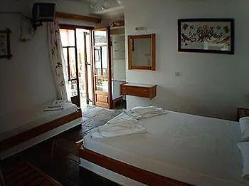 Mata إيوس خورا