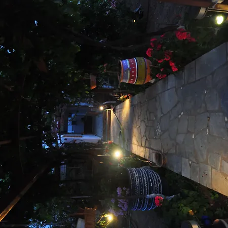 Casa de hóspedes Mata 2*